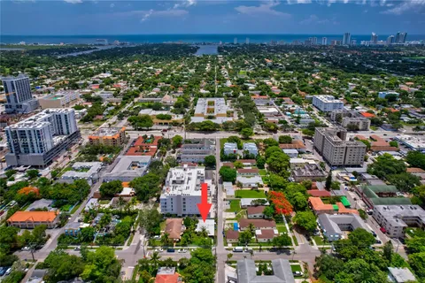 517 S 19th Ave, Hollywood FL 33020