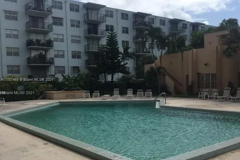 12500 NE 15th Ave # 307, North Miami FL 33161