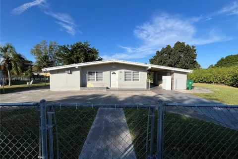 27020 SW 142nd Pl, Homestead FL 33032