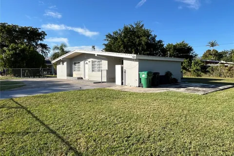 27020 SW 142nd Pl, Homestead FL 33032