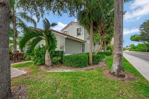 1115 Buttonwood Ln, Hollywood FL 33019