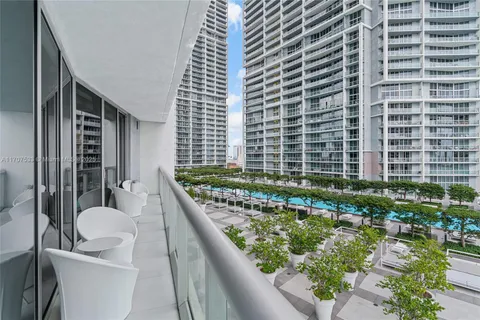 495 Brickell Ave # 1702, Miami FL 33131