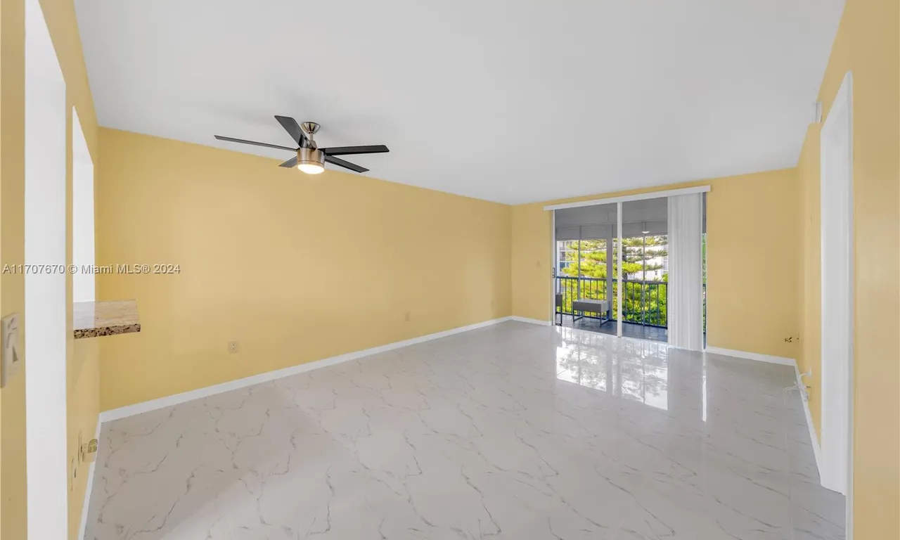 2905 NE Point East Dr # L408, Aventura FL 33160