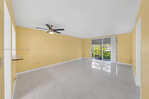 2905 NE Point East Dr # L408, Aventura FL 33160