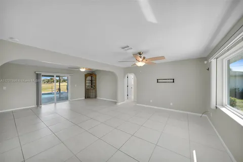 307 SE 10th ter, Other City - In The State Of Florida FL 33990