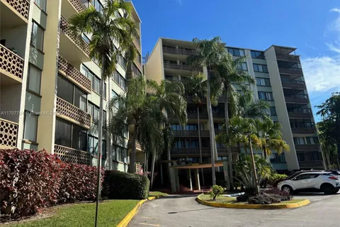 4200 Inverrary Blvd # 3604, Lauderhill FL 33319