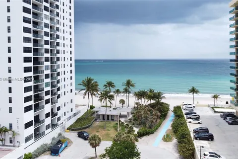 2301 S Ocean Dr # 306, Hollywood FL 33019