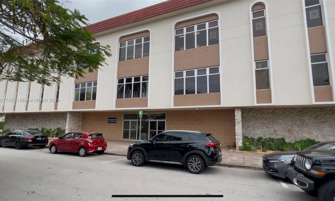 717 Ponce De Leon Blvd # 303, Coral Gables FL 33134