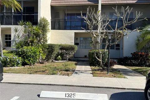 1325 N 15th Ave # 23, Hollywood FL 33020