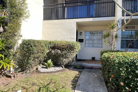 1325 N 15th Ave # 23, Hollywood FL 33020