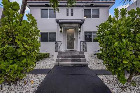 815 39th St, Miami Beach FL 33140