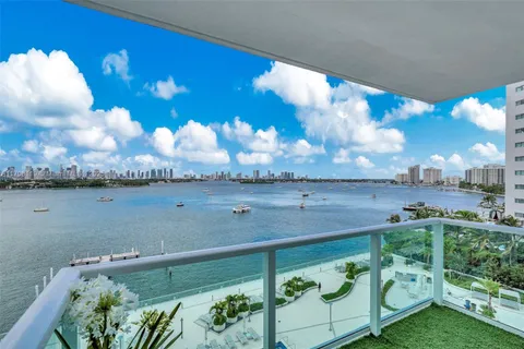 1000 West Ave # 717, Miami Beach FL 33139