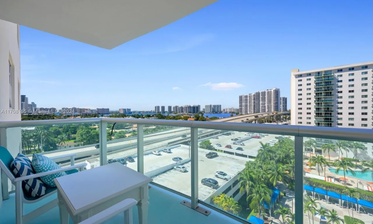 19370 Collins Ave # 902, Sunny Isles Beach FL 33160