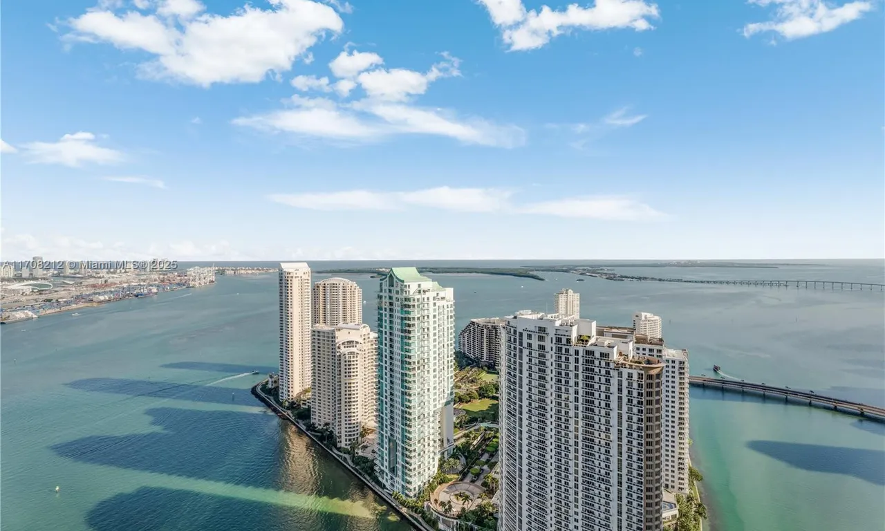 300 Biscayne Blvd Way # 4601, Miami FL 33131