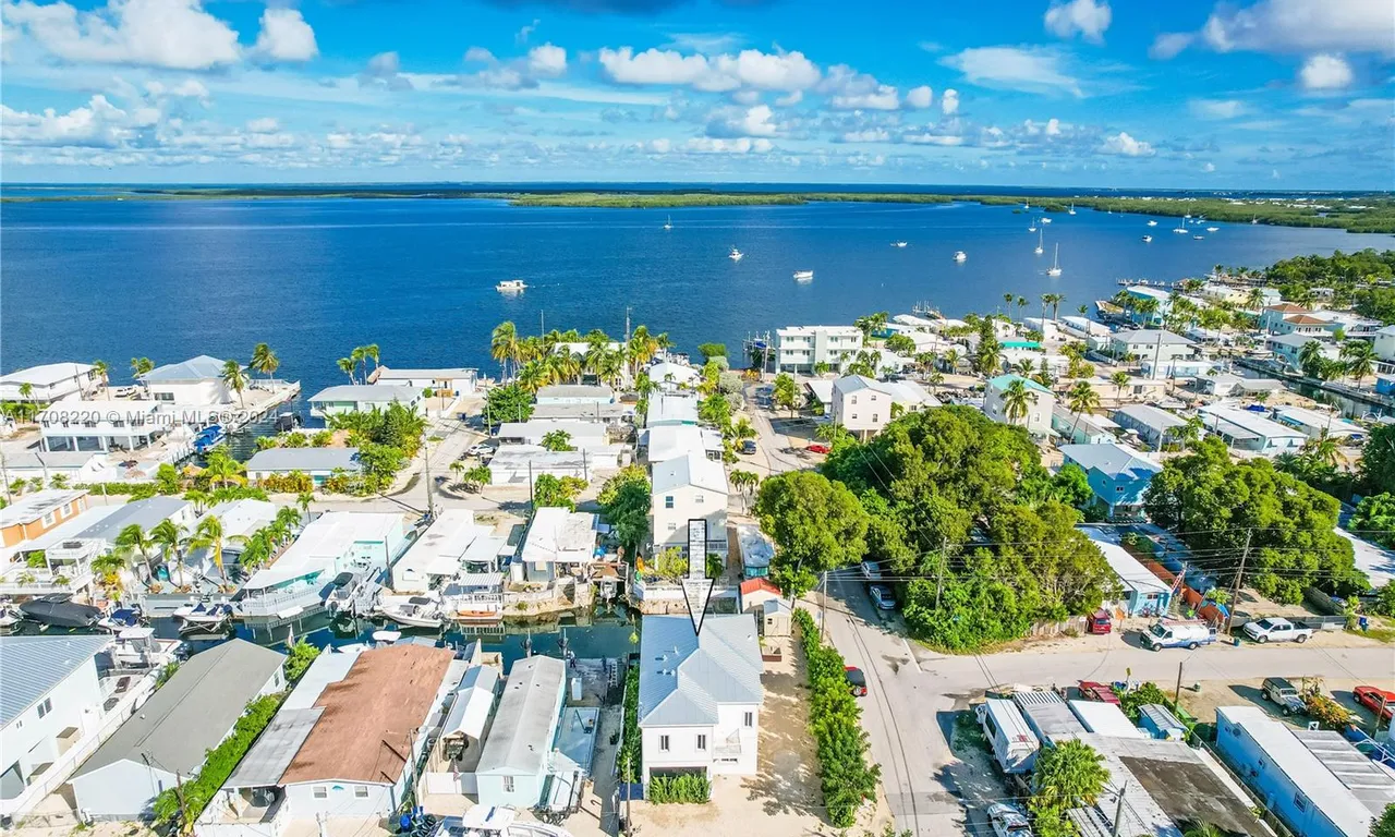 103 W Avenue A, Key Largo FL 33037