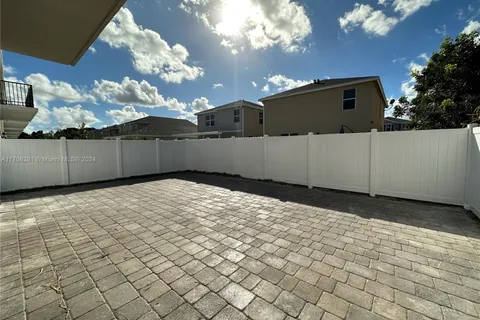 1778 SE 7th Ter, Homestead FL 33034