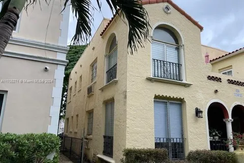 226 Sidonia Ave, Coral Gables FL 33134