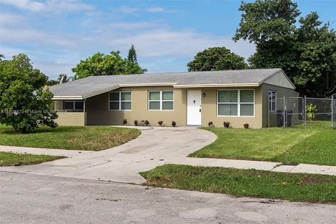 1541 SW 67, North Lauderdale FL 33068