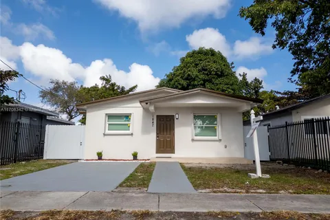 1847 NW 63rd St, Miami FL 33147