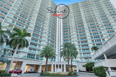 100 Bayview Dr, Sunny Isles Beach FL 33160