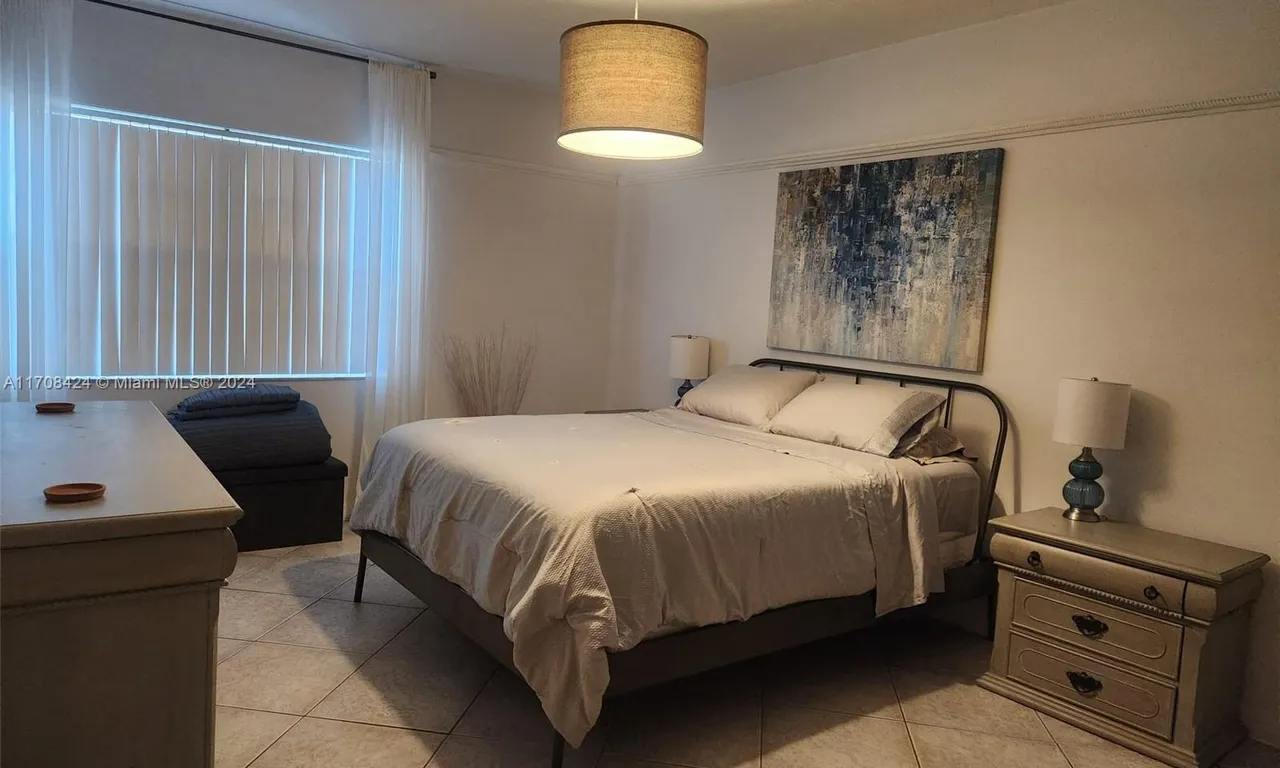 221 SE 9th Ave # 104, Pompano Beach FL 33060