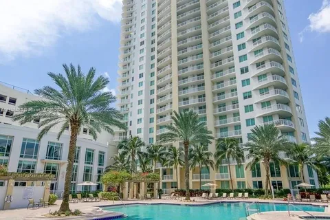 1745 E Hallandale Beach Blvd # 306W, Hallandale Beach FL 33009