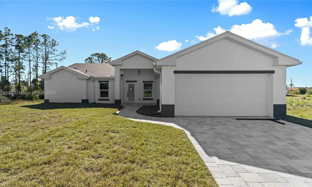 3713 SW 6th St., Lehigh Acres FL 33976