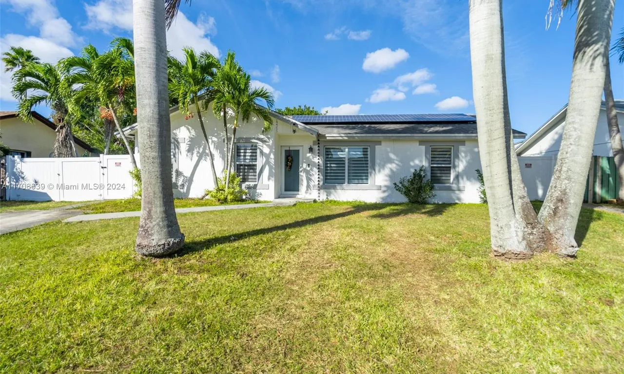 12365 SW 255th Ter, Homestead FL 33032