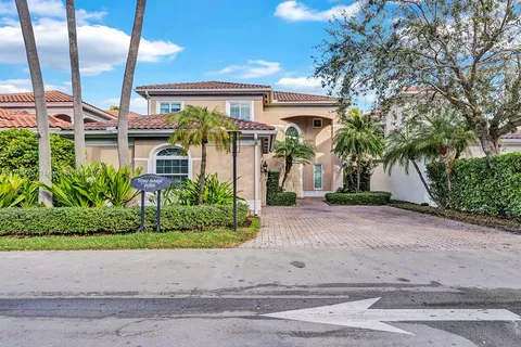3943 194th Trl # 3943, Sunny Isles Beach FL 33160