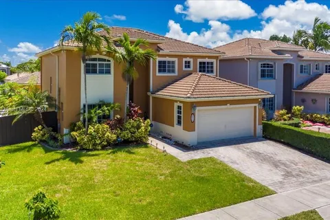 9076 SW 210th Ter, Cutler Bay FL 33189