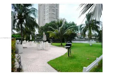 19390 COLLINS # 1126, Sunny Isles Beach FL 33160