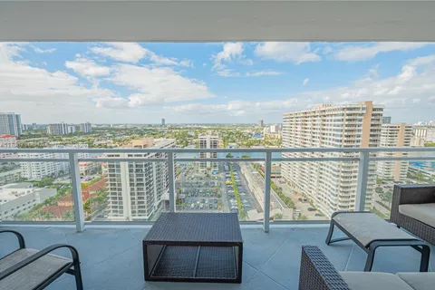 2030 S Ocean Dr # 2126, Hallandale Beach FL 33009