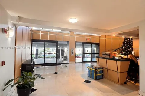 6770 Indian Creek Dr # 15H, Miami Beach FL 33141