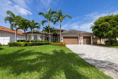 4220 SW 10th Ave, Cape Coral FL 33914