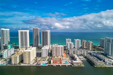 1865 S Ocean Dr # 16B, Hallandale Beach FL 33009