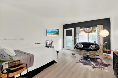 1060 Pennsylvania Ave # 3, Miami Beach FL 33139