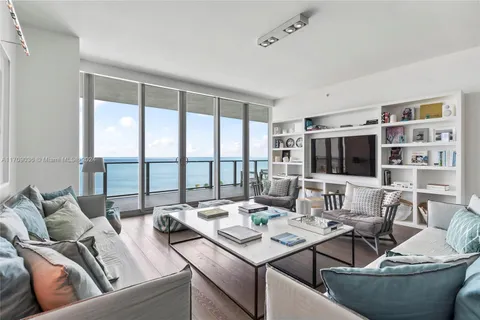 360 Ocean Dr # 704S, Key Biscayne FL 33149