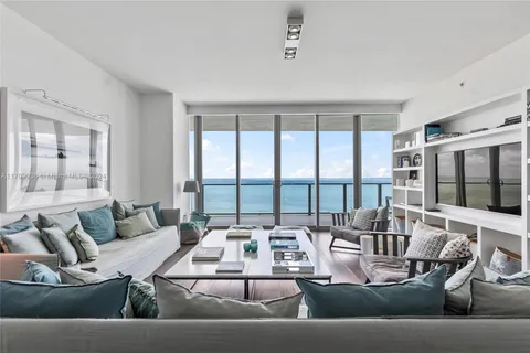 360 Ocean Dr # 704S, Key Biscayne FL 33149