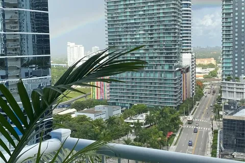 1200 Brickell Bay Dr # 2024, Miami FL 33131