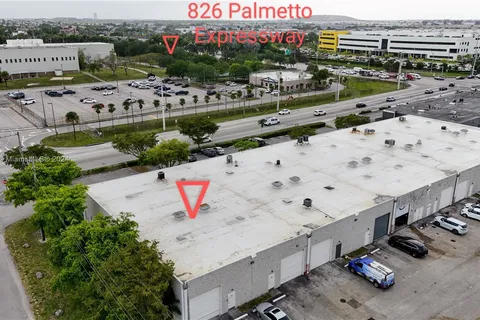 5605 NW 74th Ave # 5605, Miami FL 33166