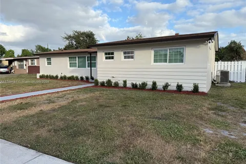 18641 NW 11th Rd, Miami Gardens FL 33169