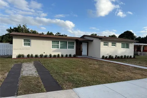 18641 NW 11th Rd, Miami Gardens FL 33169