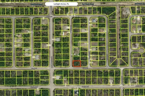 933 Hepburn Ave, Lehigh Acres FL 33974