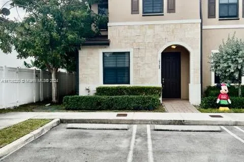 10548 W 33rd Way # 10548, Hialeah FL 33018