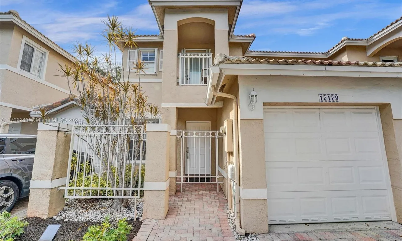 17179 NW 23rd St, Pembroke Pines FL 33028