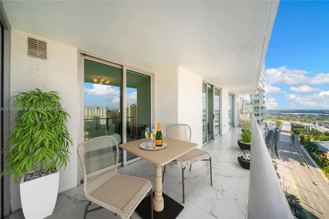 300 Sunny Isles Blvd # 2105, Sunny Isles Beach FL 33160