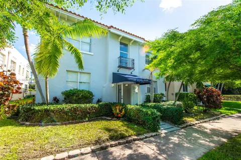 119 Menores Ave # 8, Coral Gables FL 33134