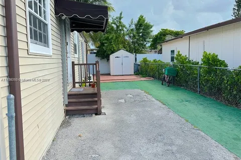 1145 SW 131 CT, Miami FL 33184