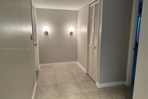 2851 S Palm Aire Dr # 310, Pompano Beach FL 33069