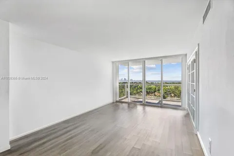 5600 Collins Ave # 12H, Miami Beach FL 33140